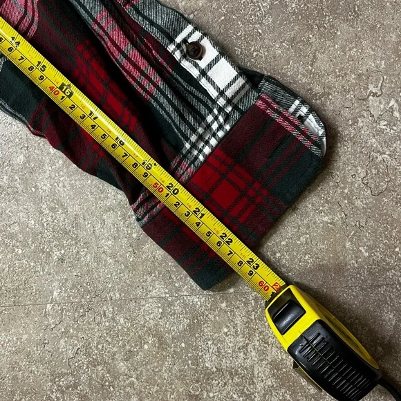 Nautica Men's Classic Red and Green Plaid Flannel Shirt - Picture 7 of 8